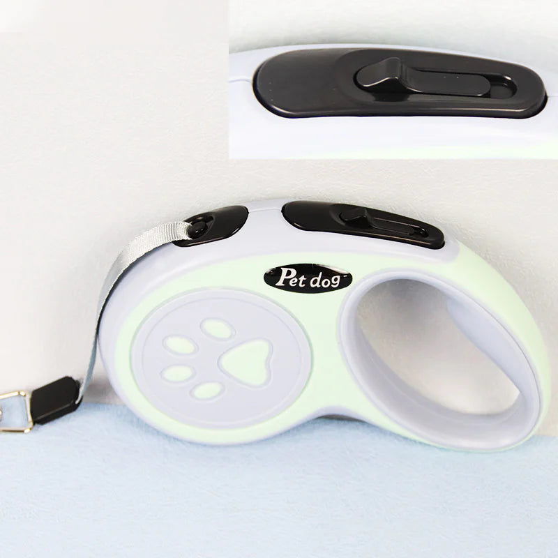 Tails on Trails Retractable Leash – One-Click Brake for Safer, Stress-Free Walks