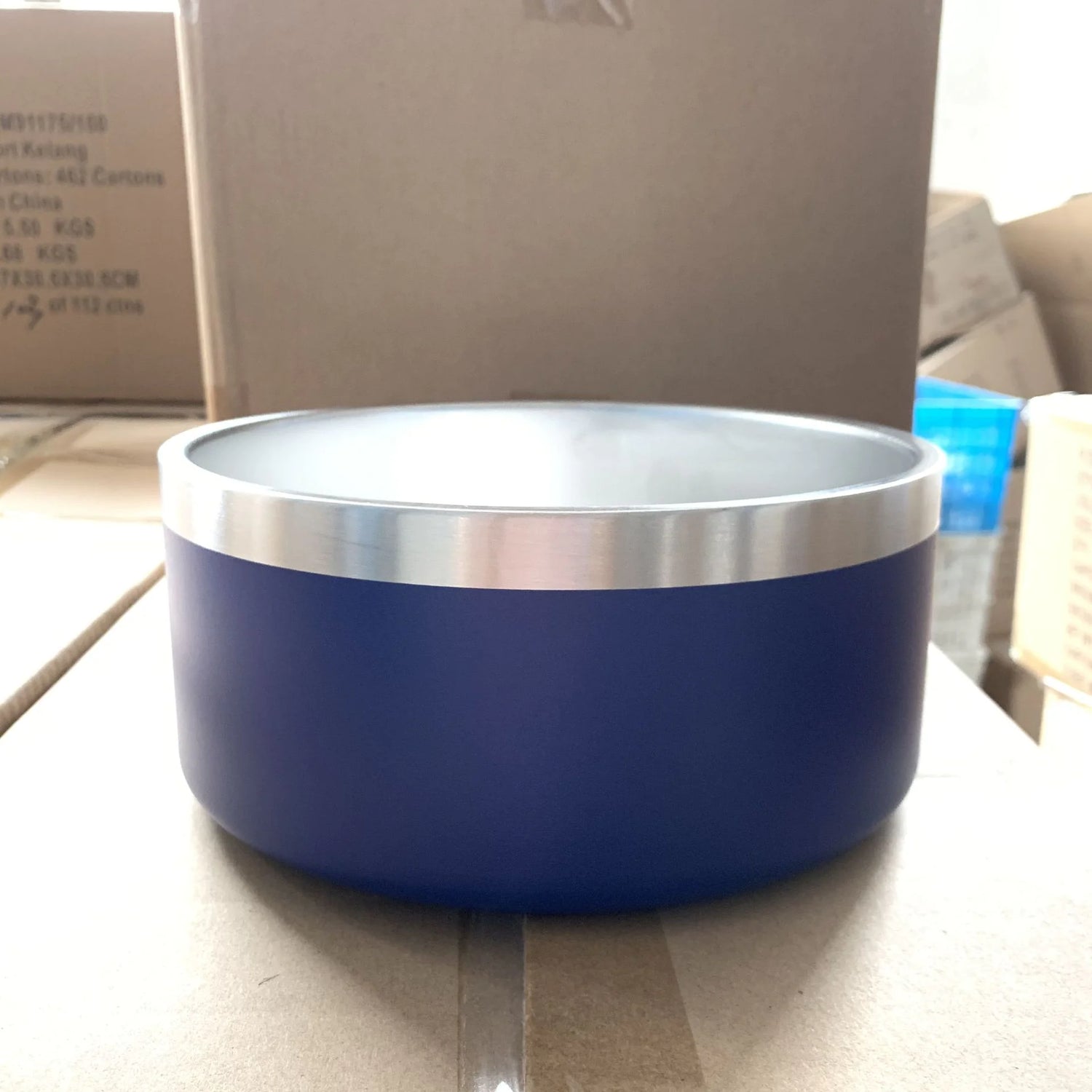 Tails on Trails Upright Stainless Steel Dog Bowl – Elevated, Non-Slip Feeding for Adventurous Dogs